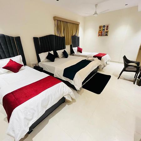 Hotel Royal Sky Morbi Экстерьер фото